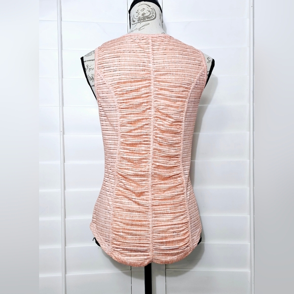 XCVI MOVEMENT TANK TOP - Picture 5 of 11